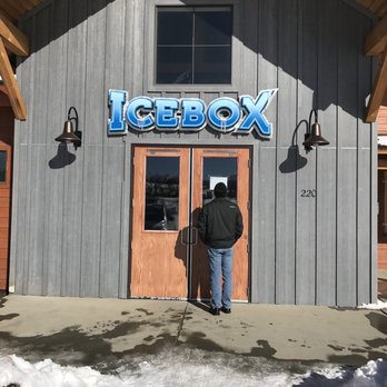 Fraser Valley Sports Complex - Entrance to hockey/skate rink - Skating Rinks Near Me - Fraser, Colorado