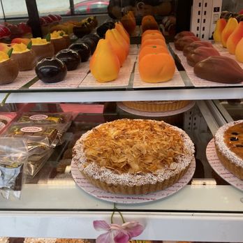 Altadena Bakery - Desserts Near Me - Burbank, California Altadena Bakery - Desserts Near Me - Burbank, California