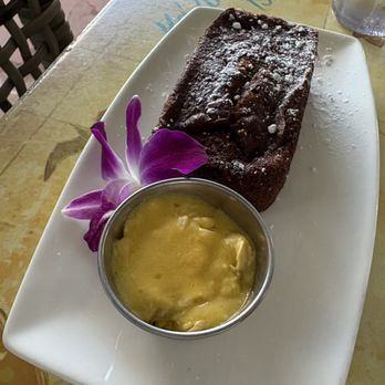 Castaway Cafe - Banana Bread - American Near Me - Lahaina, Hawaii