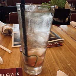 Cucumber spritzer