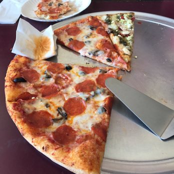 Brickhouse Pizzeria - Pizza Near Me - Silt, Colorado