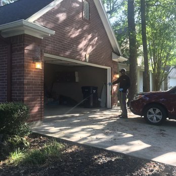 TruForce Pest Control - Getting the garage and all the driveway and sidewalk - Pest Control Near Me - Spring, Texas