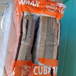 Cubamax Travel - Careless, how the TV box was brought with a broken TV