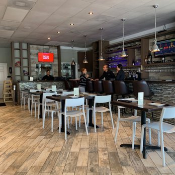 Sr Ceviche - Lighthouse Point - Looking in from the front door to the right - Peruvian Near Me - Lighthouse Point, Florida