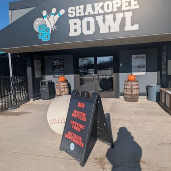 Shakopee Bowl - "no water bottles" policy - Arcades Near Me - Shakopee, Minnesota Shakopee Bowl - "no water bottles" policy - Arcades Near Me - Shakopee, Minnesota