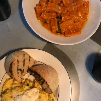 Parcheggio - Italian Near Me - Toronto, Ontario Parcheggio - Italian Near Me - Toronto, Ontario