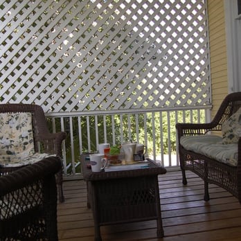 Azalea Inn and Villas - Bed & Breakfast Near Me - Savannah, Georgia Azalea Inn and Villas - Bed & Breakfast Near Me - Savannah, Georgia
