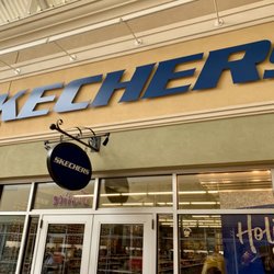 SKECHERS Factory Outlet - Front of the store