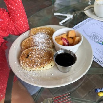 Station 400 - Kids pancakes and fruit - Breakfast & Brunch Near Me - Lakewood Ranch, Florida Station 400 - Kids pancakes and fruit - Breakfast & Brunch Near Me - Lakewood Ranch, Florida