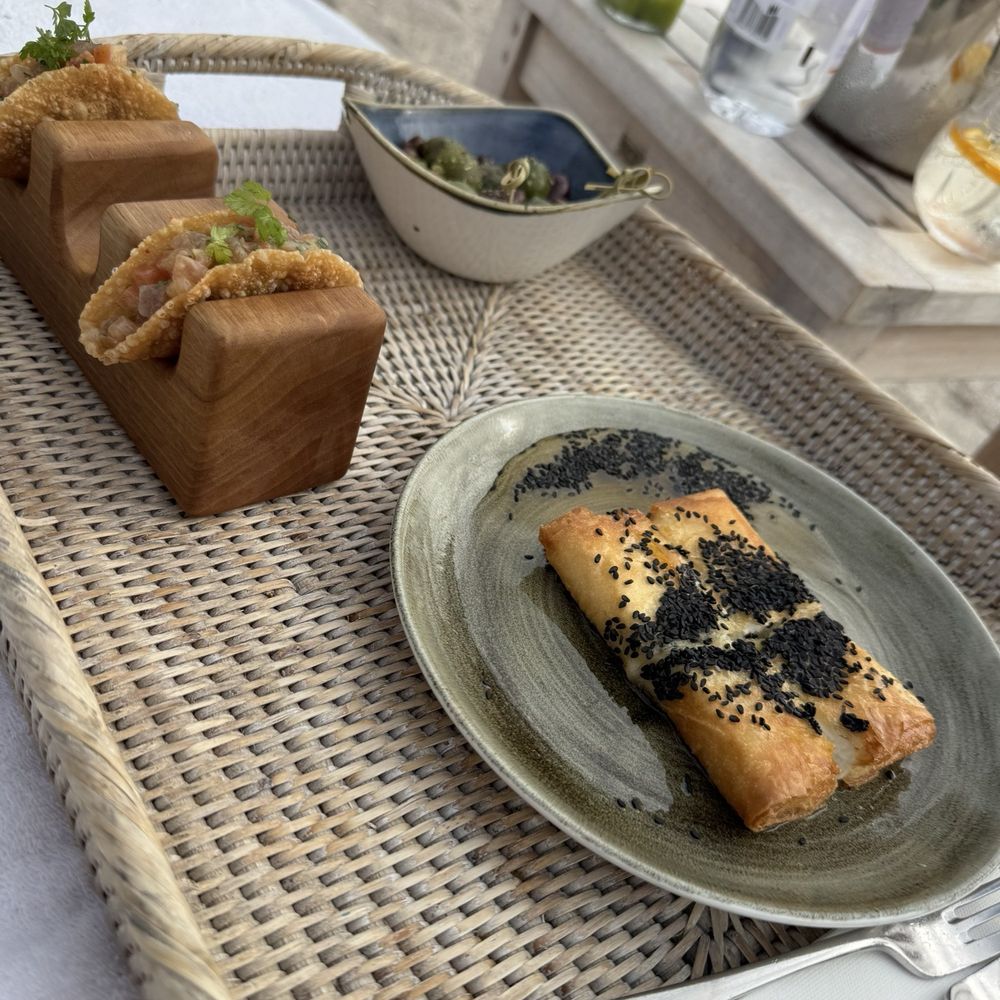 Restaurant Shellona Beach - Yellowtail tacos & feta filo - Greek Near Me - Pismo Beach, California