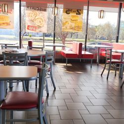 Hardee's - Inside