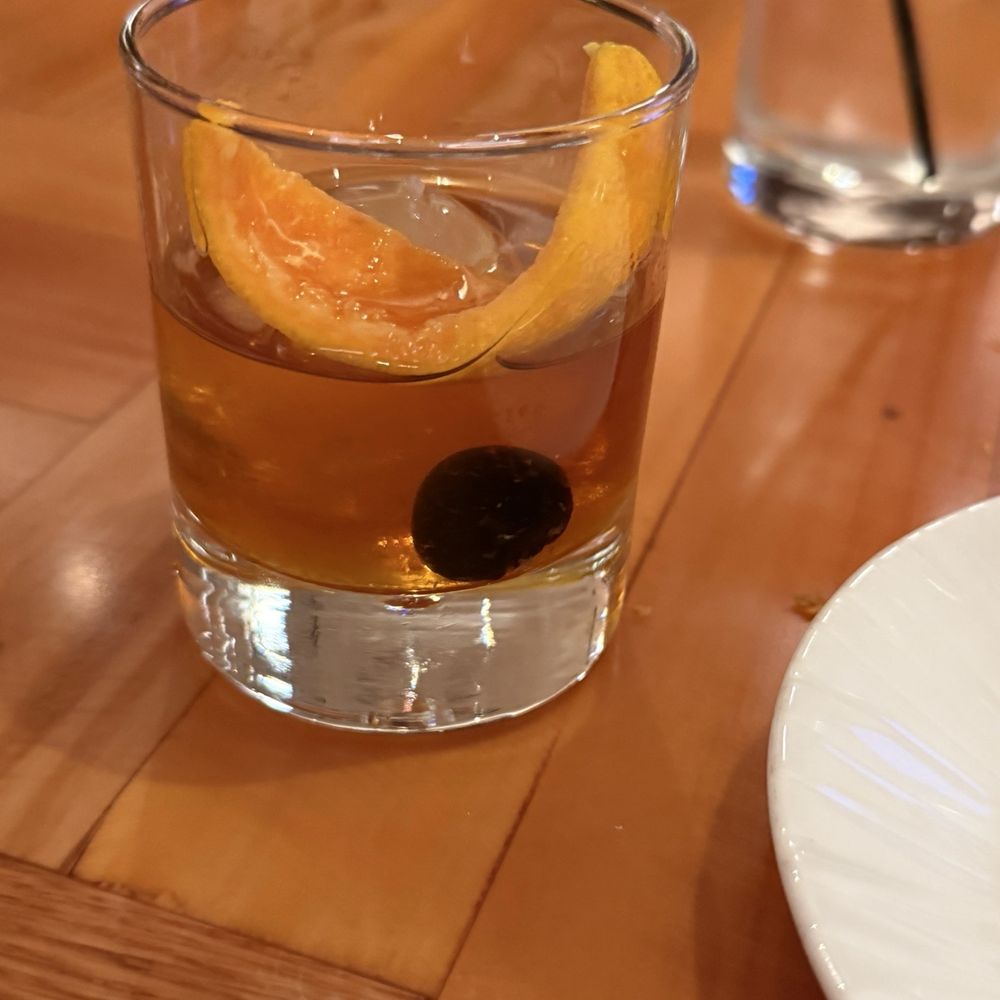 Henry's Steakhouse - Old Fashioned - very good - Steakhouses Near Me - Placerville, California