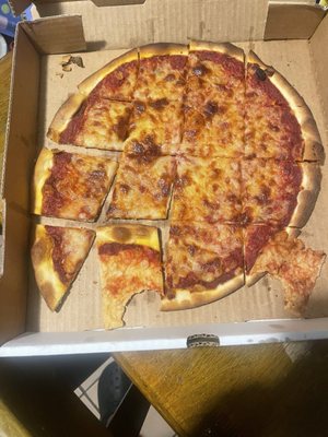 Lisa's Pizzeria by null