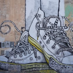 Artista Busca Pared - España y 3 de Febrero