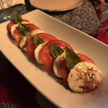 Massai Maya - Caprese salad - Pizza Near Me - Chuburná, YUC Massai Maya - Caprese salad - Pizza Near Me - Chuburná, YUC
