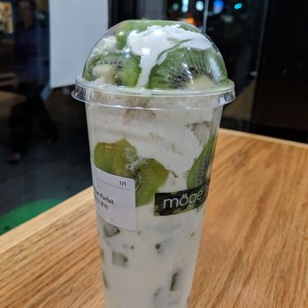Möge Tee - Flushing - This parfait tasted like crap - Bubble Tea Near Me - Flushing, New York
