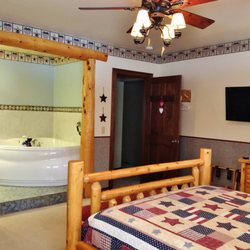 Black River Inn Bed and Breakfast - Lake Placid Room