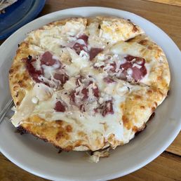 Reuben Pizza