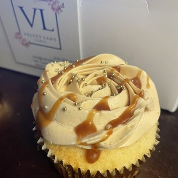 Velvet Lane - Salted caramel vanilla cupcake - Bakeries Near Me - Toronto, Ontario Velvet Lane - Salted caramel vanilla cupcake - Bakeries Near Me - Toronto, Ontario