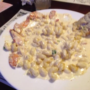 Brack’s Tavern - Mac and cheese with (just a little) lobster. Can you see it on the edge of the plate? - Sports Bars Near Me - Middleboro, Massachusetts