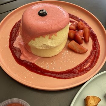 Burnt Crumbs - Fluffy pancakes with strawberries - New American Near Me - Irvine, California Burnt Crumbs - Fluffy pancakes with strawberries - New American Near Me - Irvine, California