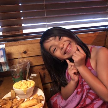 Texas Roadhouse - Kid's meal Mac and cheese with steak fries - Steakhouses Near Me - Tempe, Arizona Texas Roadhouse - Kid's meal Mac and cheese with steak fries - Steakhouses Near Me - Tempe, Arizona