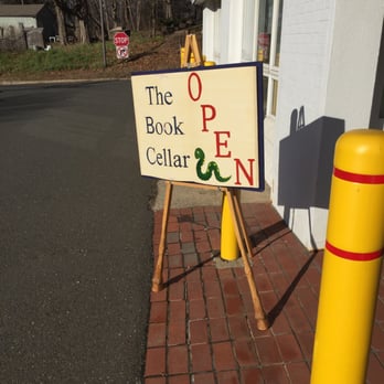 The Book Cellar - The sign out front - Used Bookstore Near Me - Woodbury, Connecticut