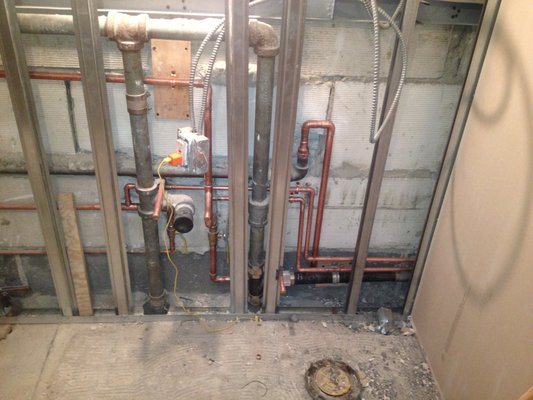 East Farmingdale Plumbing Logo