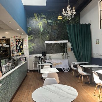 Bocado: Un Petit Bistro - Inside - Creperies Near Me - Pleasanton, California