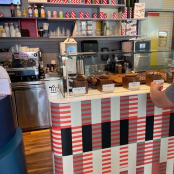 Rocambolesc - Snacks - Ice Cream & Frozen Yogurt Near Me - Houston, Texas