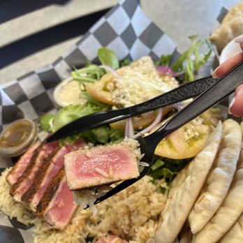 Off The Hook Fish Grill - IG: happyfoodieoc - Seafood Near Me - Whittier, California