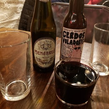Macchina - I asked the server his favorite beers and he recommended these plus a glass of red wine. - Italian Near Me - Barcelona, B