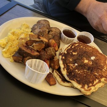 The Twins Restaurant - Double trouble - American Near Me - Cotati, California