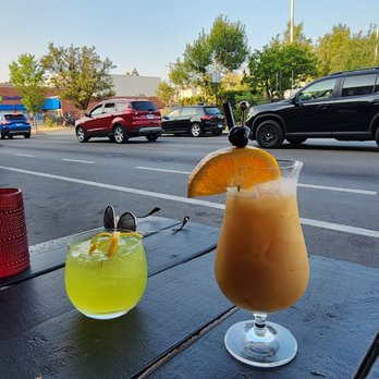 Bokeh - Delicious cocktails - Cocktail Bars Near Me - Chicago, Illinois