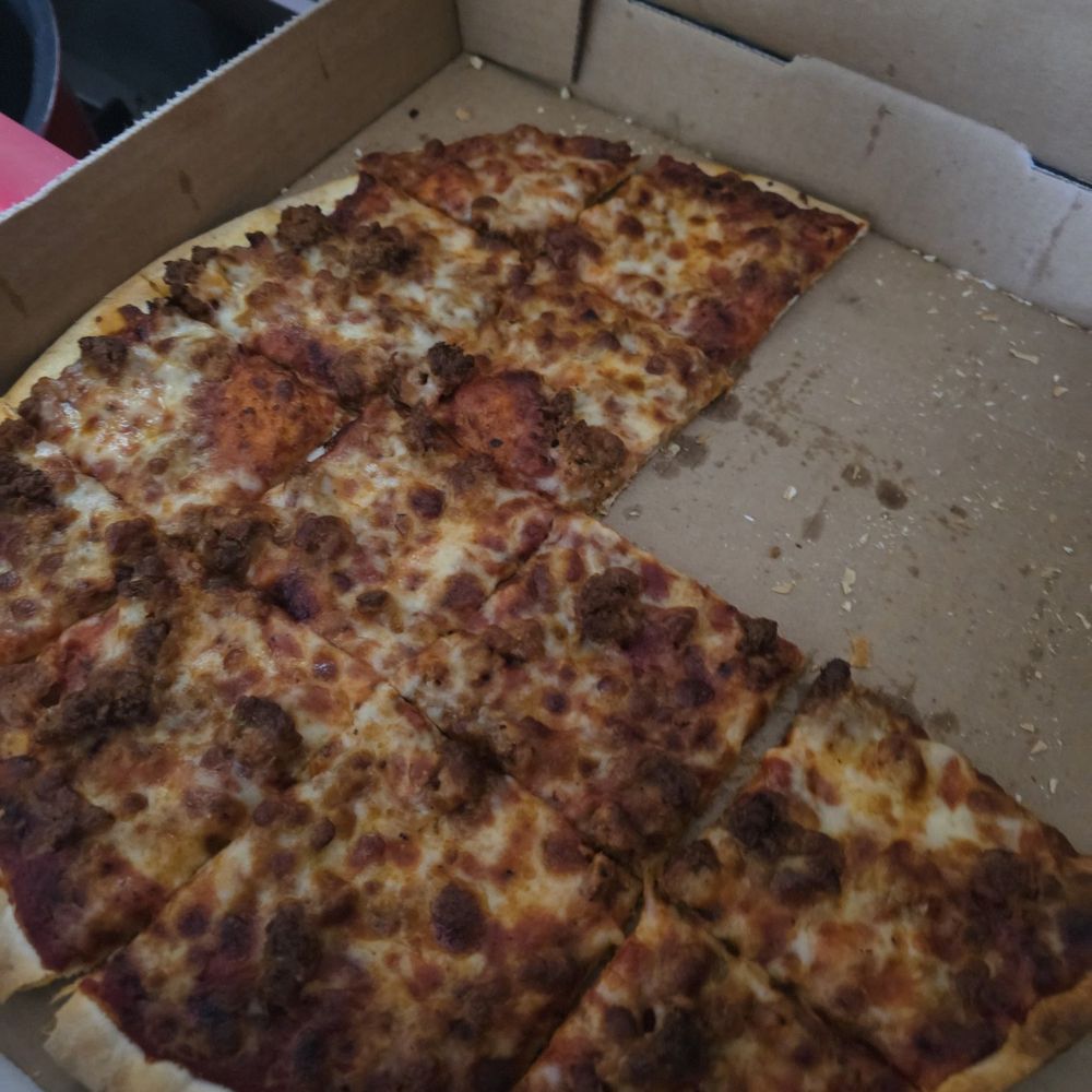 Bordenaro's Pizza - Pizza Near Me - Des Moines, Iowa