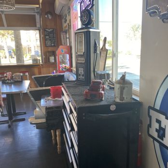 Obi's Fillin Station - American Near Me - Saint Augustine, Florida