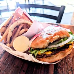Cashs Kitchen - Double Smash-Burger and Fries with Garlic Yayo