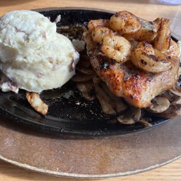 Bourbon Street Chicken & Shrimp Bourbon Street Chicken & Shrimp
