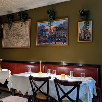 La Sirene - Table for four and decor - French Near Me - New York, New York La Sirene - Table for four and decor - French Near Me - New York, New York