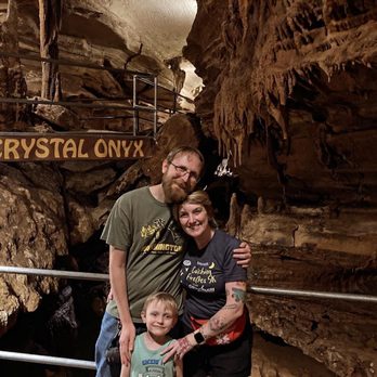 Crystal Onyx Cave - Landmarks & Historical Buildings Near Me - Cave City, Kentucky Crystal Onyx Cave - Landmarks & Historical Buildings Near Me - Cave City, Kentucky