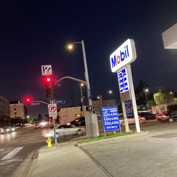 Bobby's Mexican Grill - S. La Cienega Blvd & Cadillac Ave. - Food Trucks Near Me - Los Angeles, California