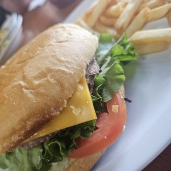 Bailey's Cafe - Hamburger with America cheese and mushrooms - Cafes Near Me - Ennis, Texas Bailey's Cafe - Hamburger with America cheese and mushrooms - Cafes Near Me - Ennis, Texas