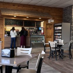 Scotty's Lakeside Resort - Cafe
