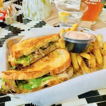 Lola's Street Kitchen - Tritip sandwich - Food Trucks Near Me - Midway, Utah Lola's Street Kitchen - Tritip sandwich - Food Trucks Near Me - Midway, Utah
