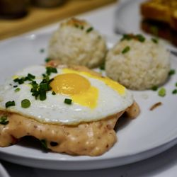 Neighborhood Cafe - Chicken Fried Steak - IG: @nelson_eats