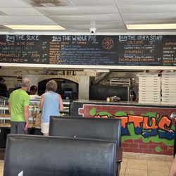 Cutty’s Pizza
