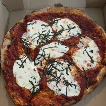 Gaetano’s Brick Oven - Margarita pizza - Food Trucks Near Me - Anchorage, Alaska