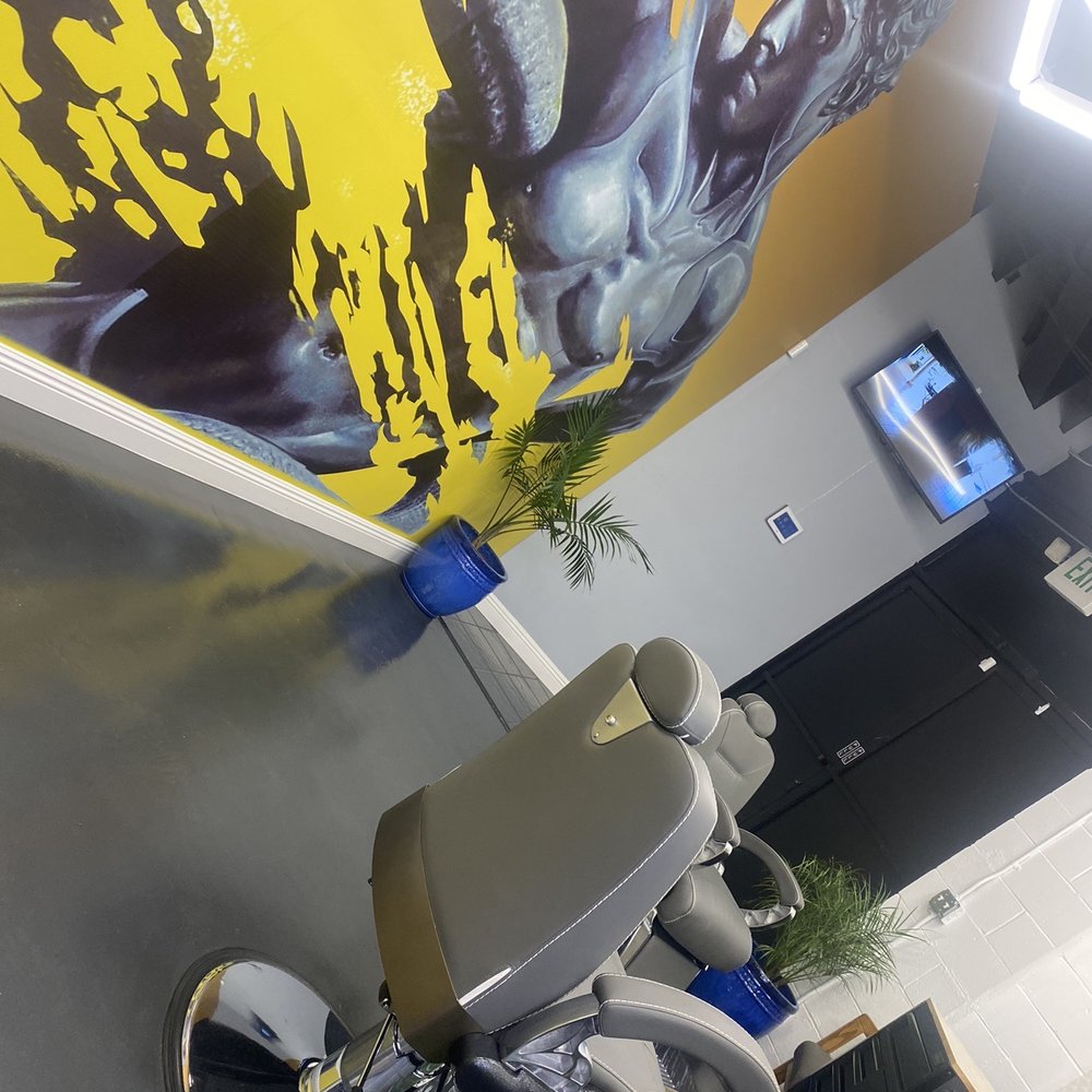 Clean Lines - Clean Lines - Barbers Near Me - Azusa, California