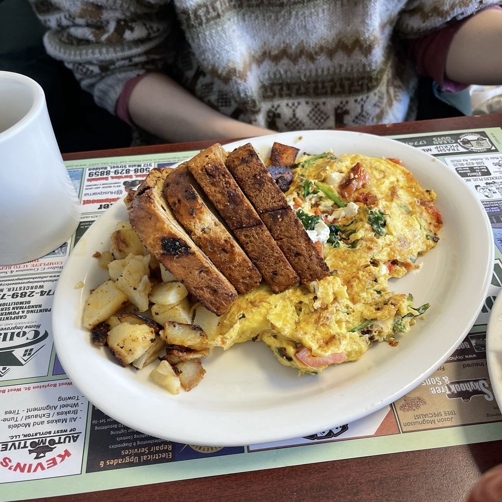 Lou Roc's Diner - Veggie Combo Omelet - Diners Near Me - Worcester, Massachusetts Lou Roc's Diner - Veggie Combo Omelet - Diners Near Me - Worcester, Massachusetts