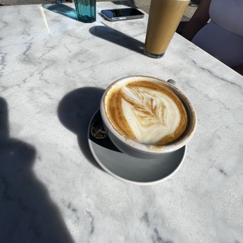 Leeland House - Latte - Breakfast & Brunch Near Me - Houston, Texas